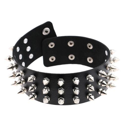 Gothic-Themed Spiked Collar