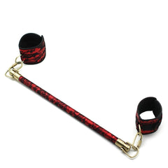 Sisandsis Dress's Fancy Spreader Bar